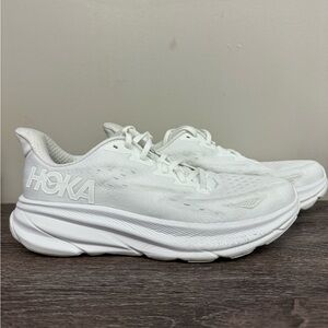 Women’s white Clifton 9 Hoka